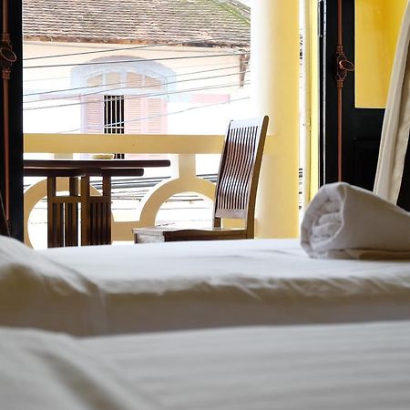 Inthira Thakhek Hotell Eksteriør bilde