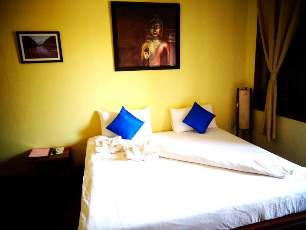 Inthira Thakhek Hotell Eksteriør bilde