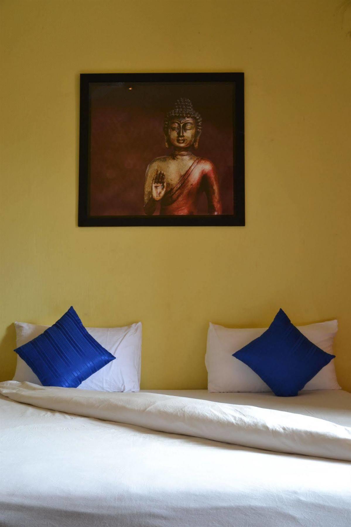 Inthira Thakhek Hotell Eksteriør bilde